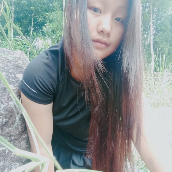 Meet your Posher, Oyum - Picture 1 of 1